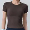 Top deportivo ligero y fresco de verano para mujer, camiseta corta de cuello redondo, ropa de fitness sexy ajustada, camiseta moderna de secado rápido