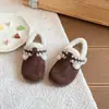 Zapatos Birkenstock para Niñas con Forro de Felpa Estilo Coreano Invierno 2025 Nuevos Zapatos Peludos para Niños Zapatos Versátiles tipo Gorro para Niñas Zapatos de Dos Algodones