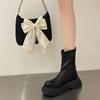 Botas Chelsea de Solado Plataforma Outono e Inverno Botas Femininas 2025 Novas Botas de Cano Médio Solado Grosso Preto Botas Curtas Slim