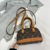 Bolso Carcasa Retro para Presbicia Bolso de Mano Moda Otoño e Invierno 2025 Nuevo Bolso de Hombro Cruzado Exportación Europea y Americana Transfronterizo