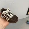 Zapatos de Entrenamiento Clásicos Alemanes Ligeros y Cómodos Estilo Retro Casual para Niños Zapatillas de Correr Nuevas Otoño e Invierno 2026 para Niños y Niñas Venta al por Mayor