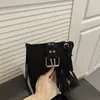Bolsa de Ombro Cruzado Estilo Coreano Tendência 2025 Nova Elegante e Estilosa com Design de Franjas Simples Retrô Casual Nicho