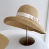 Sombrero de pescador de estilo francés de lujo ligero con adornos de diamantes para mujer, sombrero de paja de protección solar de verano, sombrero de cubo vintage de ala ancha, elegante sombrero de sol para vacaciones