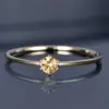 Fornecimento Atacado de Joias Banhadas a Ouro com Pedras Artificiais Incrustadas Mais Vendidas do Sudeste Asiático, Anel Elegante para o Dia a Dia com Diamante Corte Princesa