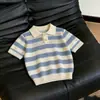 Roupa Infantil Estilo Coreano 26 Novo Estilo de Verão Infantil Elegante Camisa Polo de Tricô Vazado Listrada em Azul e Branco Shorts Casuais