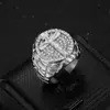 Anillo Hiphop Hip-Hop Transfronterizo Europeo y Americano Acero de Titanio Chapado en Oro al Vacío Cruz de Pedrería Anillo para Hombre