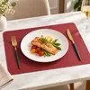 Manteles individuales de imitación de cuero de alta calidad con textura de tela estilo nórdico retro, sencillos, resistentes a las manchas, impermeables, adecuados para restaurantes y cafeterías, y también sirven como salvamanteles resistentes al calor