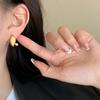 Pendientes Metálicos con Sentido de Línea Geométrica y Sentido Metálico Perla Cepillada Chapado en Cobre Dorado Diseño Único Gama Alta Nicho Pendientes para Mujer