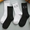 Calcetines Zhuji para Hombre Calcetines Largos Versátiles para Todas las Estaciones Color Sólido A la Mitad de la Pantorrilla Calcetines de Algodón Estilo Universitario para Parejas Calcetines Deportivos Casuales