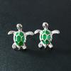 Aretes de tortuga pequeña lindos de venta caliente europea y americana Amazon AliExpress aretes simples versátiles personalizados multicolores