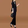 Conjunto de terno elegante e estiloso de cor sólida, corte slim, com botões, para mulheres, perfeito para primavera e outono, oferecendo um visual sofisticado e profissional para ambientes de negócios