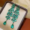 Pendientes de Flor de Perla con Circonita Incrustada de Diamantes de Lujo, Pendientes de Moda de Lujo Ligero y Gama Alta, Pendientes de Estilo Europeo y Americano con un Diseño de Nicho