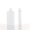Zhoucheng 250ml botella blanca plana de plástico PE para presionar el hombro Botella para loción champú botella para ducha botella de tesoro grande