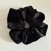 Scrunchie de Cetim Coreano de Alta Qualidade, Cor Sólida com Borda Costurada, para Mulheres, Elegante e Oversized, Cor Creme