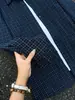 Camisa de espiga azul oscuro para hombre otoño retro a cuadros texturizados camisa casual prenda exterior cárdigan chaqueta con solapa
