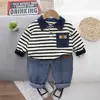 2024 Nuevo Estilo Coreano Rayas de Dibujos Animados Estilo Occidental Otoño Suéteres para Niños Set de 2 Piezas Fabricante Venta al por Mayor