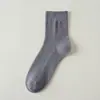 Calcetines de Hombre Sin Costuras, Calcetines de Algodón Puro hasta la Pantorrilla, Anti-Olor para Verano, Malla Transpirable Absorbente de Sudor 100% Algodón, Estilo Delgado