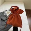 Bolsa Feminina Estilo Coreano Grande Capacidade Estilo Ins Cor Sólida Personalizada Bolsa de Lona Plissada com Cordão Simples Bolsa de Ombro Estilo Ocidental