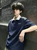Camisa polo de contraste a rayas azul marino con cuello camisero para hombre, de manga corta, estilo universidad americana, camiseta resistente, hombro normal, corte recto, manga media
