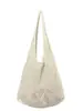 Bolso de Mano Cruzado Bolso Tote para Mujer Japonés y Coreano Color Sólido Retro Bolso de Punto Hueco Bolso Tejido Bolso de Venta al por Mayor Transfronterizo