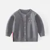 Cárdigan Estilo Academia con Insignia Bordada para Niños y Niñas Uniforme Escolar Tejido Prendas de Abrigo Algodón Grado A Delgado Suéter de Otoño para Bebé