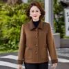 Chaqueta holgada estilo mom que estiliza, con cuello de solapa, nueva colección otoño/invierno 2026, moderno top de mezcla de lana para mujer de mediana edad, estilo corto