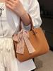 Bolsa de Mão Fashion Estilo Coreano para Mulheres 2026 Nova Bolsa Versátil de Ombro Transversal Bolsa Transversal Tipo Saco de Grande Capacidade