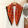 Bufanda de Seda Estilo Cochecito 2025 Nuevo Estilo Bufanda de Terciopelo Versátil Moda Retro Bufanda Cuadrada Suave de Algodón Lino