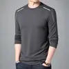 Camiseta masculina de manga comprida, camada interna de outono masculina, camiseta básica solta e elástica, camiseta masculina estampada estilo coreano ins