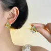 Versáteis Brincos de Tarraxa Gardênia Prateados 2025 com um Design Floral de Personalidade High-End com Gotejamento de Óleo, Brincos Estilo Floresta para Mulheres