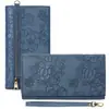 Nova Bolsa de Mão Transversal com Zíper Longo e Design Floral em Relevo, Porta-Notas Grande, Carteira Feminina Multifuncional Simples 70% de desconto