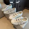 Zapatillas de entrenamiento casual estilo ballet transpirables populares de moda alemanas para mujer, nuevas zapatillas Mary Jane de verano 2026