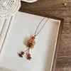Collar de Piedra Ojo de Tigre de Madera con Cachorro y Oso para Mujer, Cadena Larga para Suéter con Colgante Largo, Accesorio de Otoño e Invierno, Diseño Lindo de Nicho
