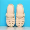 Sandálias Rasteirinhas Femininas para o Verão, Tamancos de Sola Grossa com Bico Fechado, Estilo Raso Slip-On, Atacado, Confortáveis e Versáteis