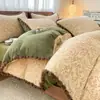 Conjunto de Quatro Peças de Veludo Leite Espesso de Inverno Classe A 230g Totalmente Fosco Luxo Acessível Fronha de Colcha Esculpida em Veludo Coral para Cama