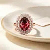 Anéis Femininos Atacado, Elegantes, Luxo Leve, Modernos, Versáteis, com Cravação de Zircônia, Pedra Preciosa Turmalina Vermelha Sintética, Anéis Ajustáveis, Fonte de Suprimento