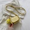 Bolso pequeño de temperamento personalizado para mujer 2022 verano nuevo diseño de nicho simple bolso bandolera portátil de axila tipo silla de montar