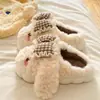 [Estilo Menina Fofa] Pantufas de Algodão Quentes de Inverno para Mulheres, Apresentando Adorável Design de Coelho com Orelhas Caídas, Solado Grosso, Confortáveis para Uso Doméstico e Fofas
