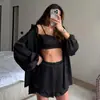 2026 Nuevo estilo europeo y americano camisola de satén de color liso, shorts de doble capa, cómodo conjunto de pijama de manga larga de tres piezas para mujer