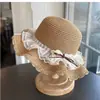 Bolsa de Playa de Malla para Niñas con Encaje Set de Sombrilla de Princesa y Protector Solar Bolso Cruzado de Paja Versátil con Lazo Personalizado