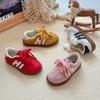 Zapatillas de Entrenamiento para Niños 2026 Primavera y Otoño Estilo Coreano Nuevas Transpirables de Doble Malla Zapatos Deportivos para Niñas y Tenis de Suela Blanda para Niños