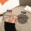 Nuevas Gafas de Color Cambiante con Marco Esmerilado Color Castaño Nuevo para Mujer al por Mayor Miopía Alto Valor de Color Ultraligeras Delgadas Protección Ocular Gafas de Color Cambiante
