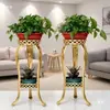 Soporte de flores de hierro forjado, estilo europeo, de pie, estante para macetas de interior de varios niveles para sala de estar y balcón, adecuado para plantas en maceta como plantas araña y plantas en maceta.