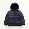 Jaqueta acolchoada leve com capuz de plumas de pato branco para crianças, roupas quentes acolchoadas com algodão para meninos e meninas, roupas acolchoadas com algodão para crianças de meia idade e grandes, roupas de inverno para crianças
