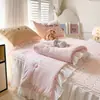 Colcha de verão espessada de látex de seda gelada, saia de cama de quatro peças, lavável à máquina, ar condicionado, conjunto de três peças