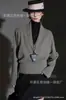 Suéter Minimalista de Capas Estilo Francés de Alta Gama con Diseño de Cuello en V Profundo para Mujer, Tejido de Lana de Oveja, Mangas Largas de Moda