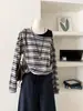 2025 Nuevo Verano Estilo Coreano Ropa de Trabajo Versátil Simple Rayas Hombro Inclinado Manga Larga Camiseta Holgada Ajustada Top para Mujer