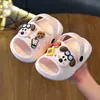 Chinelos de EVA com toque macio para mulheres, chinelos de verão com desenho fofo, antiderrapantes, para casa, banho, com sola grossa, sandálias de bebê