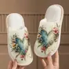 Fornecimento Exclusivo Transfronteiriço de Pantufas de Algodão com Estampa de Vaca das Terras Altas para Homens, Pantufas de Casal para Outono e Inverno, Pantufa de Pé Transfronteiriça Jit Peça Única Dropshipping