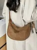 Bolsa de dumplings de gran capacidad transfronteriza para mujer, nuevo bolso tote con textura esmerilada vintage, bolso de hombro y bandolera de nicho de moda
